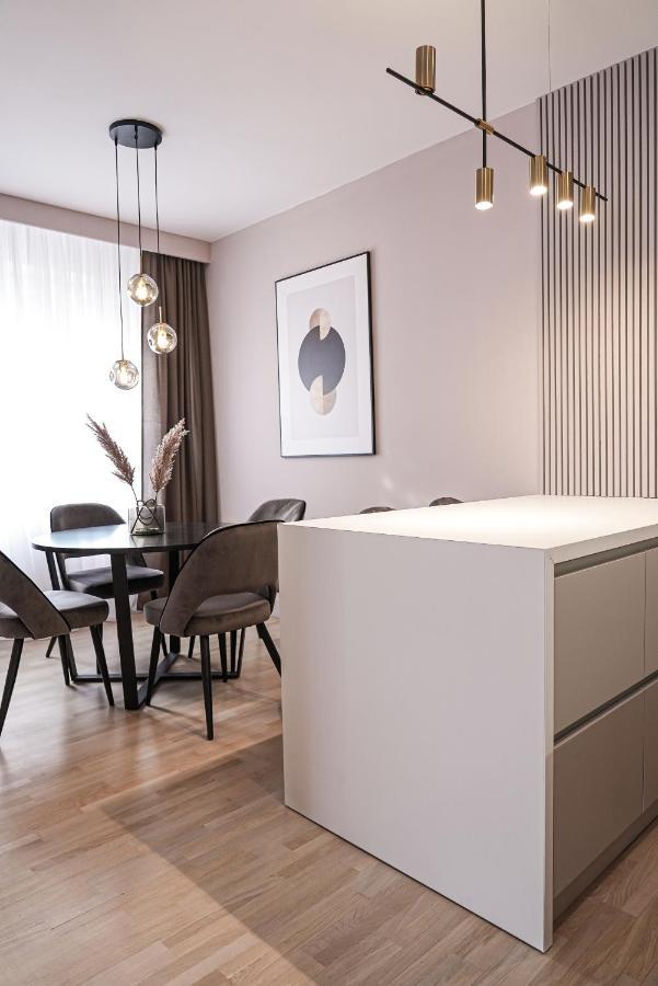 Zest Residence Κραγκούγιεβατς Εξωτερικό φωτογραφία